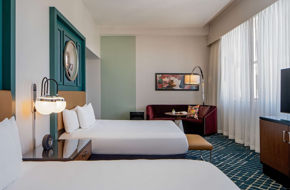 Hyatt Centric French Quarter New Orleans — Hotel rooms in New Orleans, Louisiana