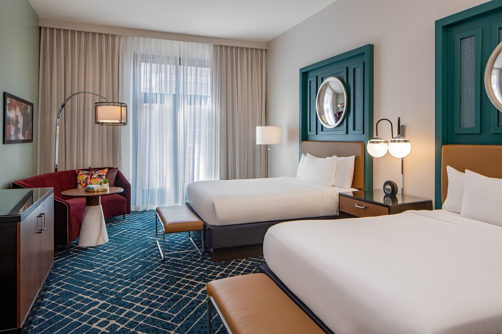 Hyatt Centric French Quarter New Orleans — Hotel rooms in New Orleans, Louisiana
