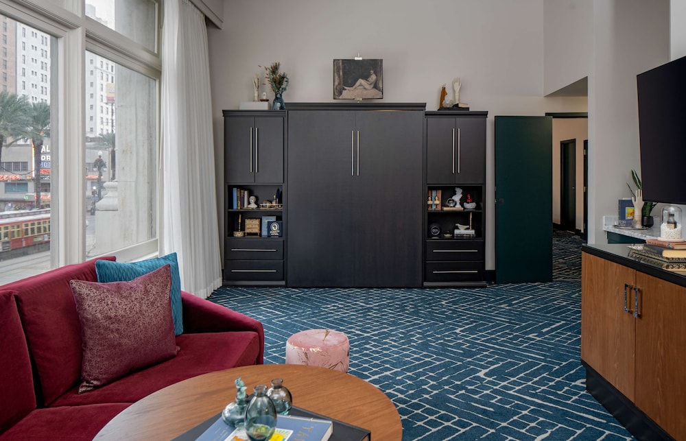 Hyatt Centric French Quarter New Orleans — Hotel rooms in New Orleans, Louisiana