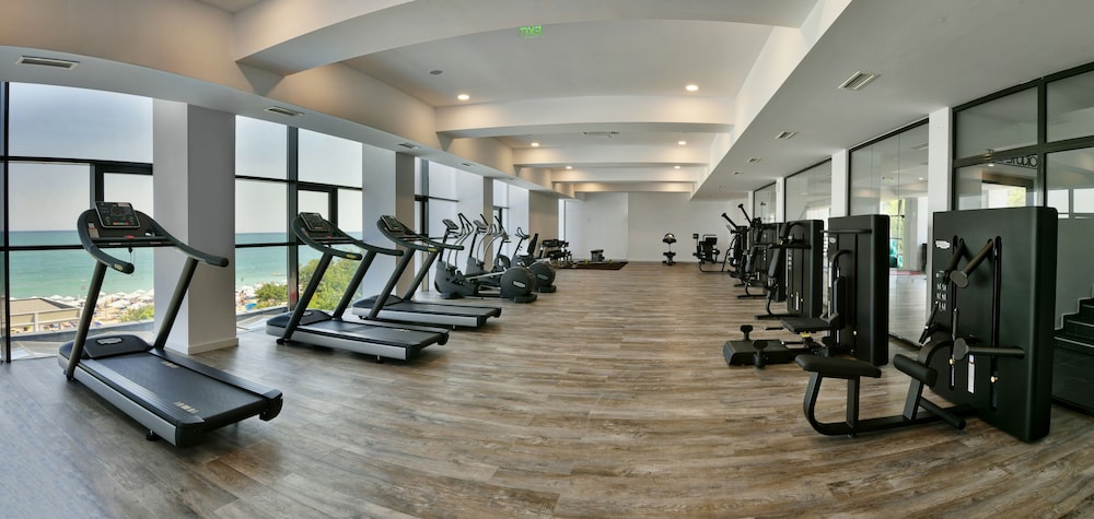 Grifid Encanto Beach Hotel - Wellness & SPA — Sports & recreation in Golden Sands, Varna Region