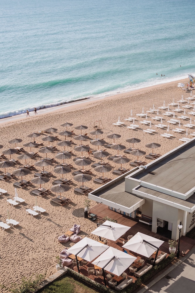 Grifid Encanto Beach Hotel - Wellness & SPA — Beach in Golden Sands, Varna Region