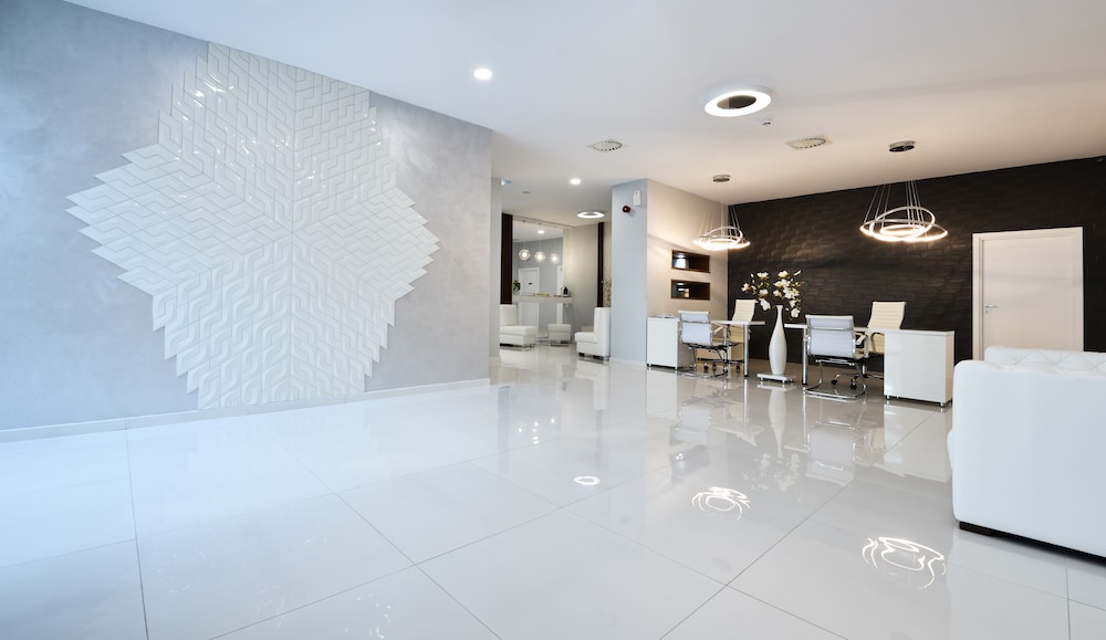 Grifid Encanto Beach Hotel - Wellness & SPA — Hotel building in Golden Sands, Varna Region