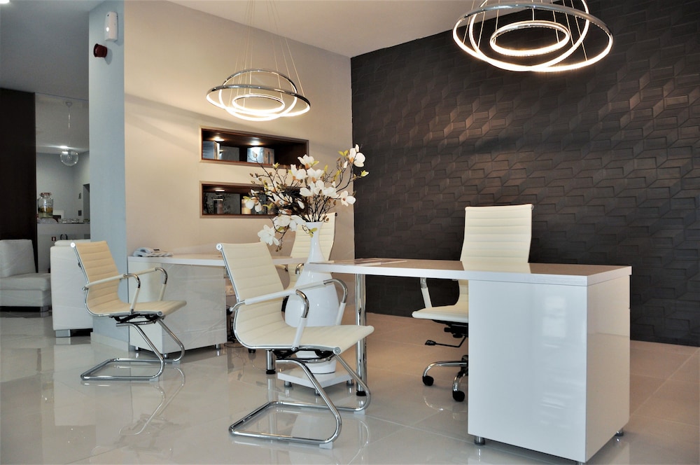 Grifid Encanto Beach Hotel - Wellness & SPA — Hotel building in Golden Sands, Varna Region