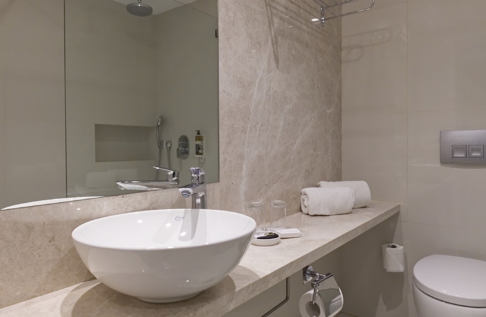 Sunrise Gardens Aparthotel — Hotel rooms in Protaras, Famagusta Region