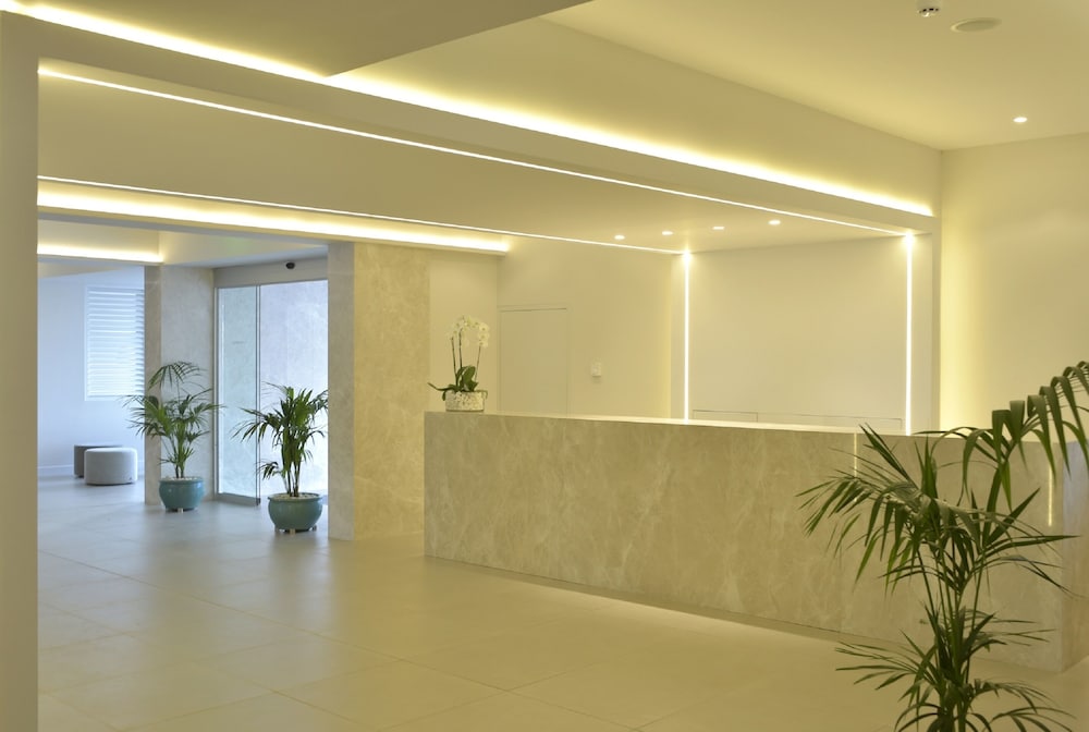 Sunrise Gardens Aparthotel — Hotel building in Protaras, Famagusta Region
