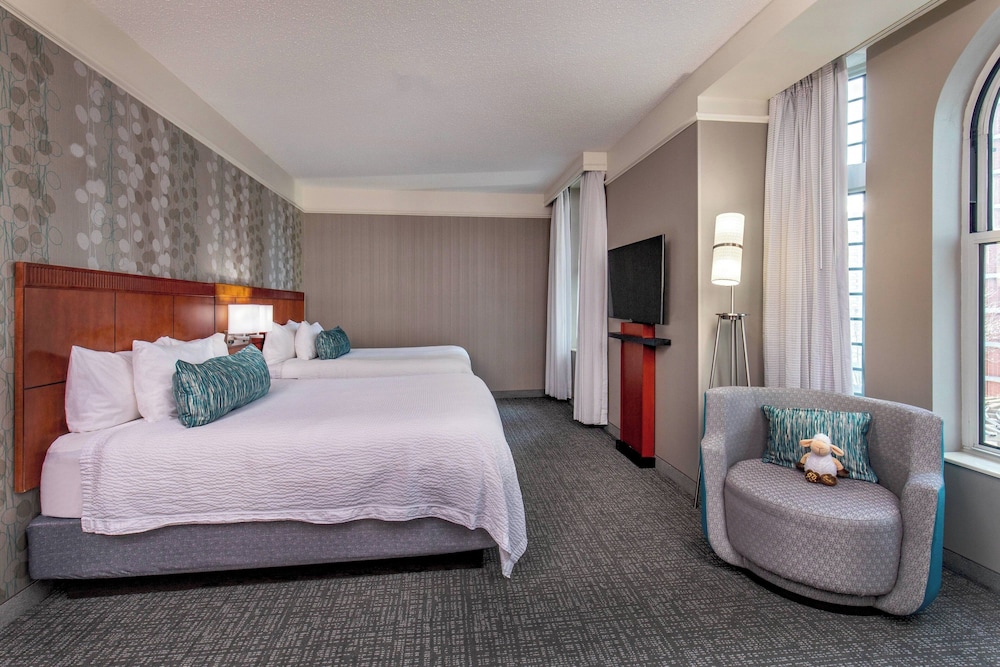 Courtyard by Marriott Boston Copley Square — Hotel rooms in Boston, Massachusetts