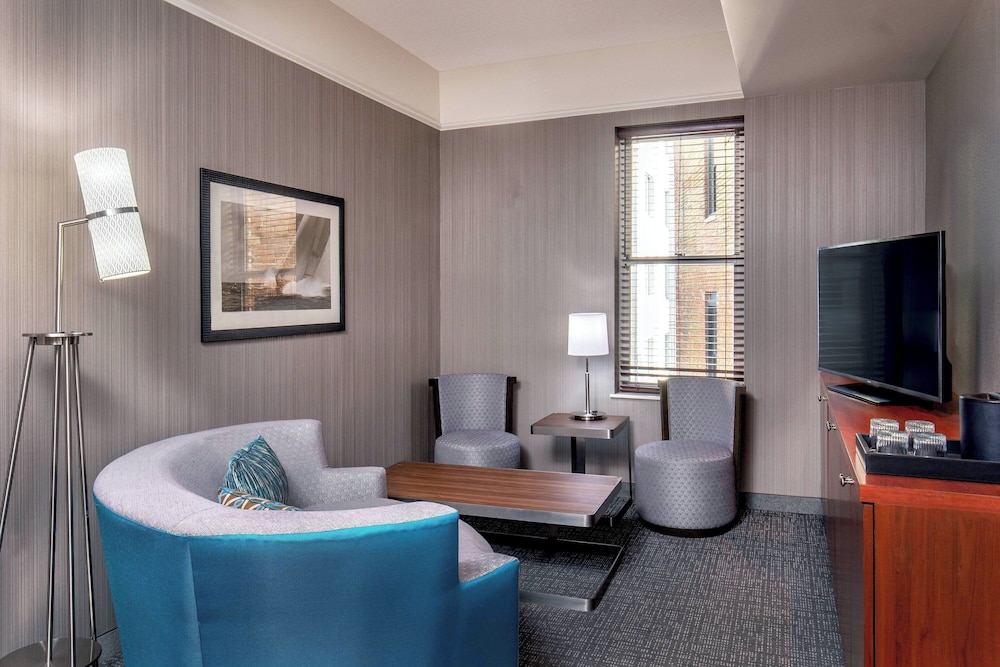 Courtyard by Marriott Boston Copley Square — Hotel rooms in Boston, Massachusetts