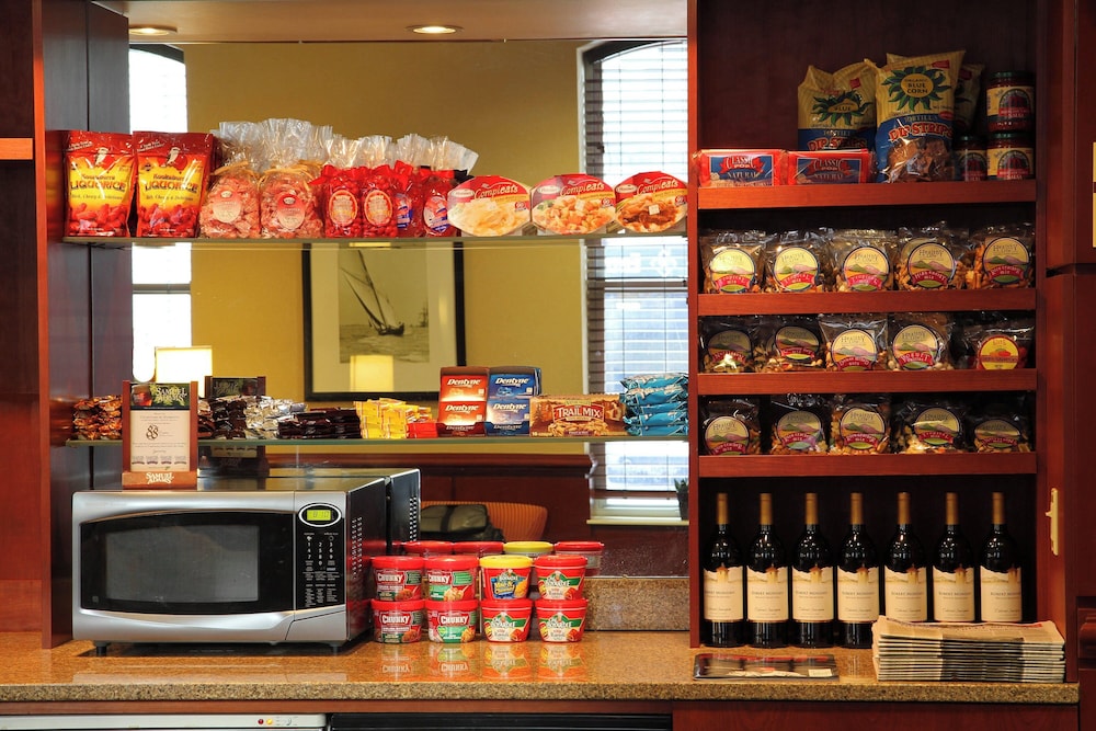 Courtyard by Marriott Boston Copley Square — Restaurant & bars in Boston, Massachusetts