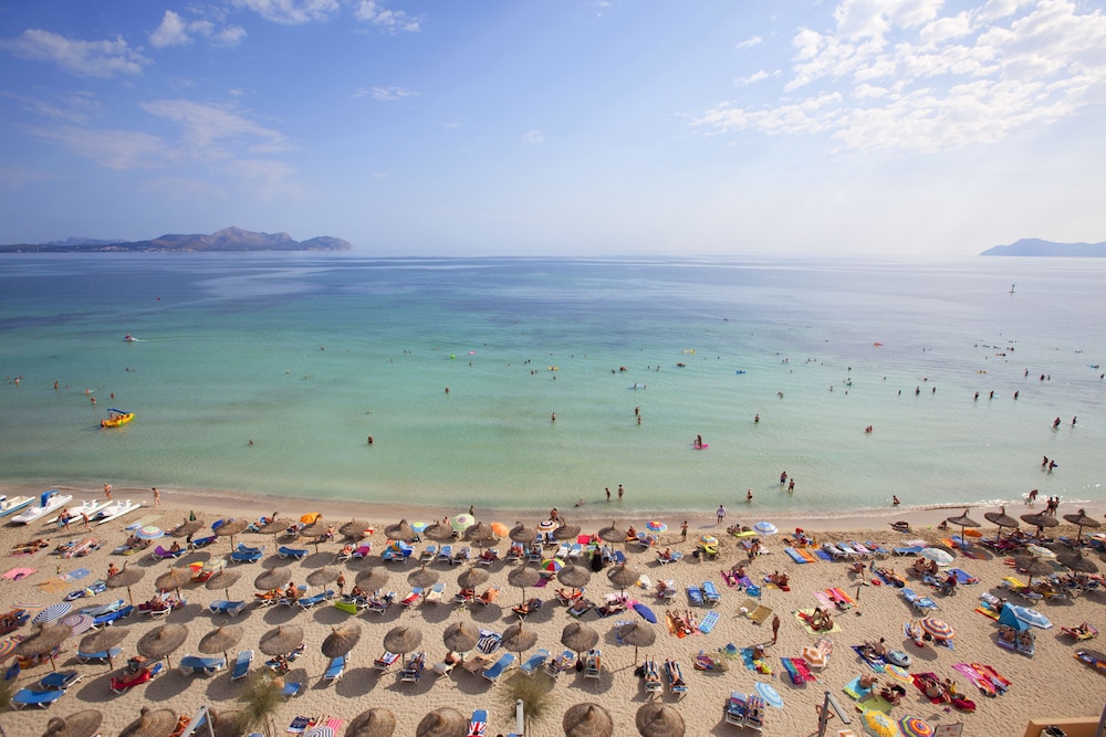 Hotel JS Can Picafort — Beach in Can Picafort, Balearic Islands