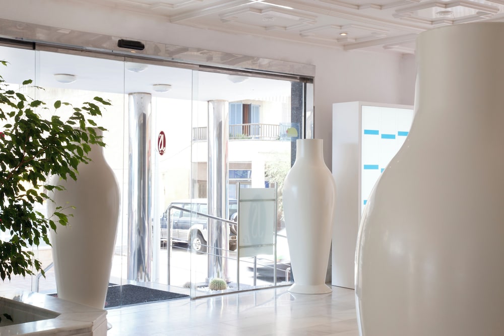 Hotel JS Can Picafort — Hotel building in Can Picafort, Balearic Islands