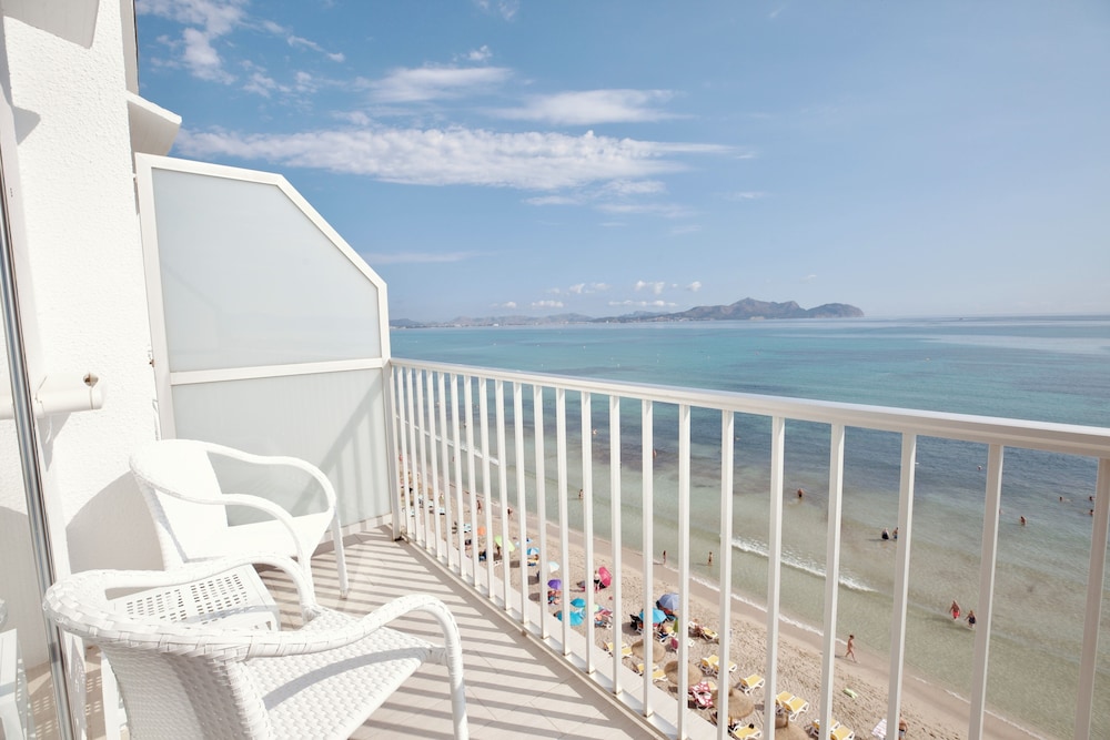 Hotel JS Can Picafort — Beach in Can Picafort, Balearic Islands
