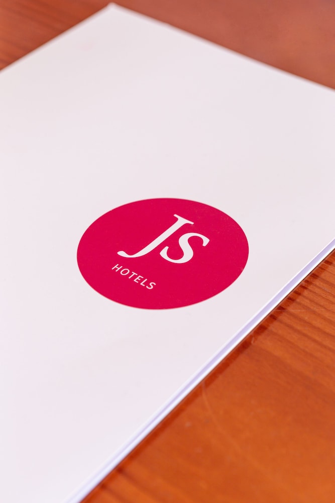 Hotel JS Can Picafort — Hotel building in Can Picafort, Balearic Islands