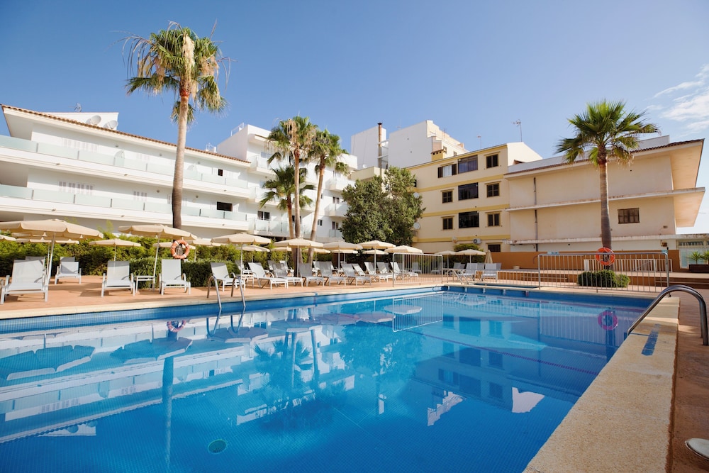 Hotel JS Can Picafort — Swimming pool in Can Picafort, Balearic Islands