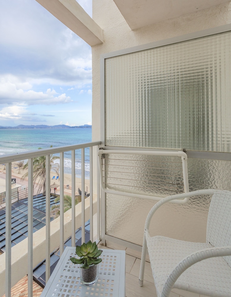 Hotel JS Can Picafort — Hotel rooms in Can Picafort, Balearic Islands