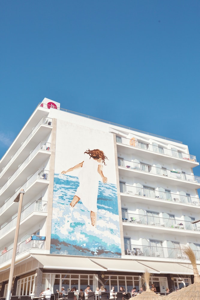 Hotel JS Can Picafort — Hotel building in Can Picafort, Balearic Islands