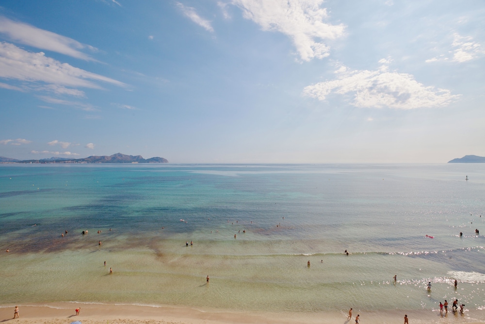 Hotel JS Can Picafort — Beach in Can Picafort, Balearic Islands