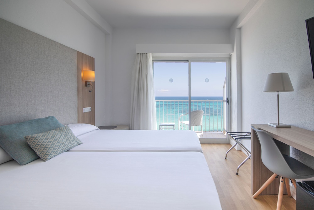 Hotel JS Can Picafort — Hotel rooms in Can Picafort, Balearic Islands