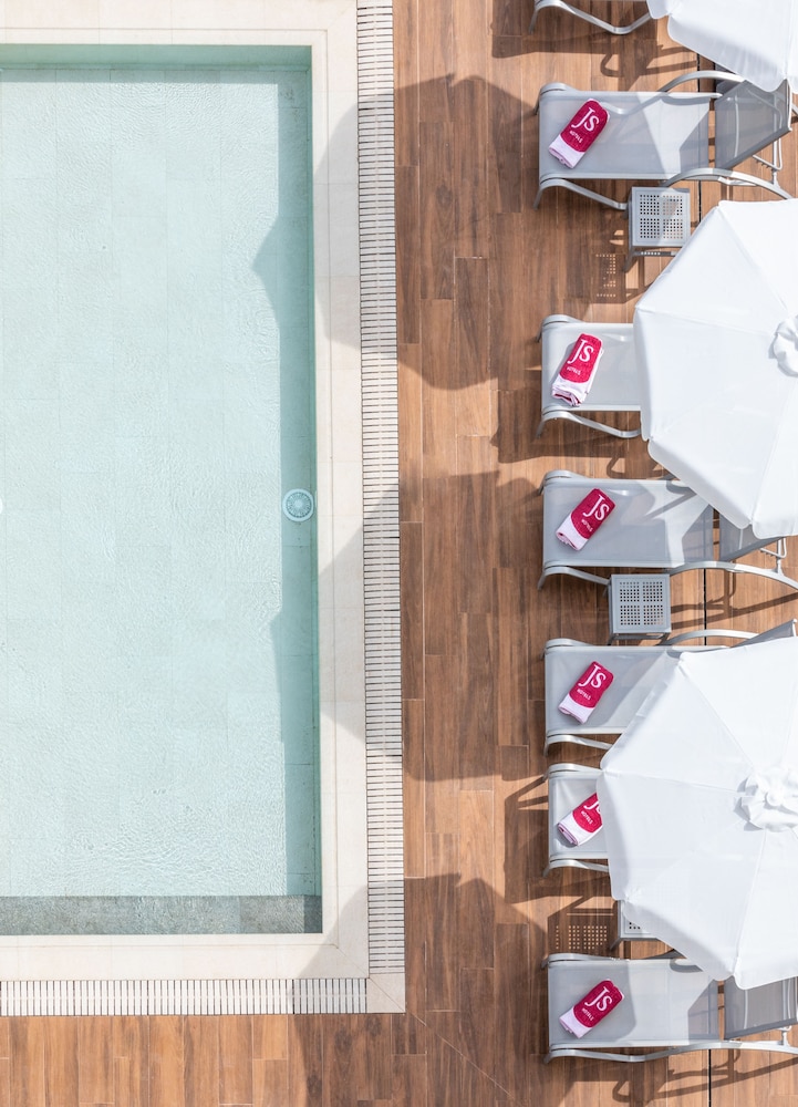 Hotel JS Yate — Swimming pool in Can Picafort, Balearic Islands