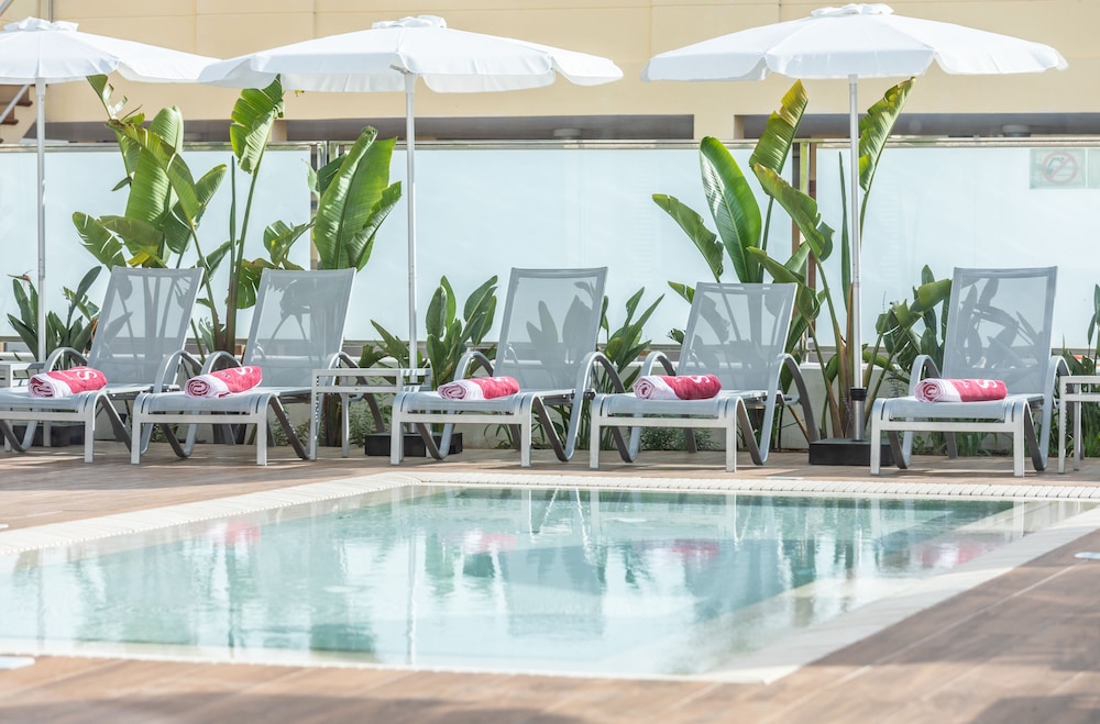 Hotel JS Yate — Swimming pool in Can Picafort, Balearic Islands