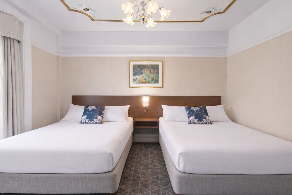 Cornell Hotel - zdjęcie 5