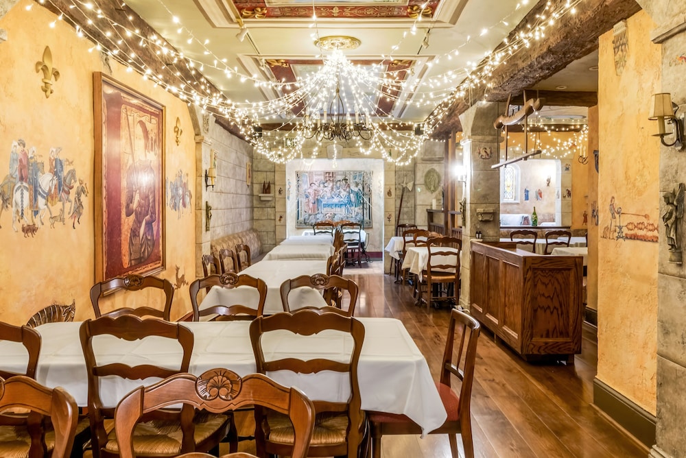 Cornell Hotel Union Square — Restaurant & bars in San Francisco, California