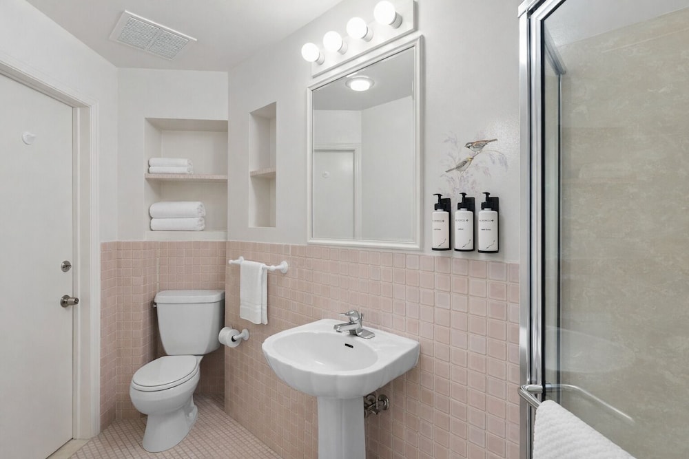 Cornell Hotel Union Square — Hotel rooms in San Francisco, California