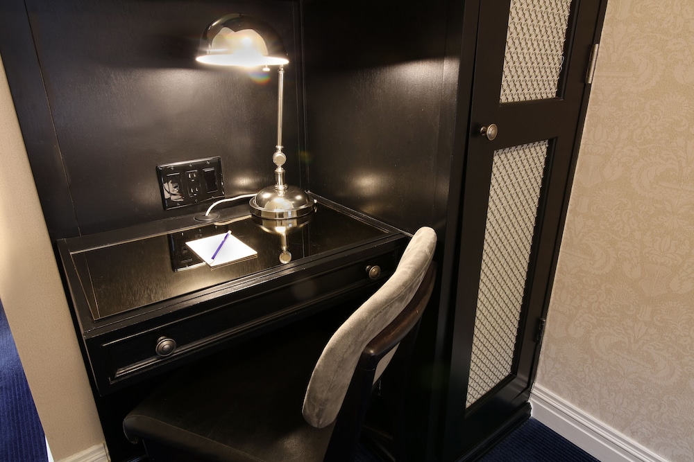 The Frederick Hotel Tribeca, a Small Luxury Hotel — Hotel rooms in New York City, New York State