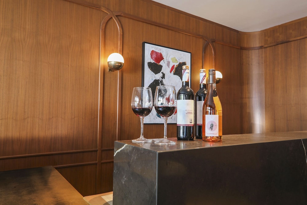 The Frederick Hotel Tribeca, a Small Luxury Hotel — Restaurant & bars in New York City, New York State