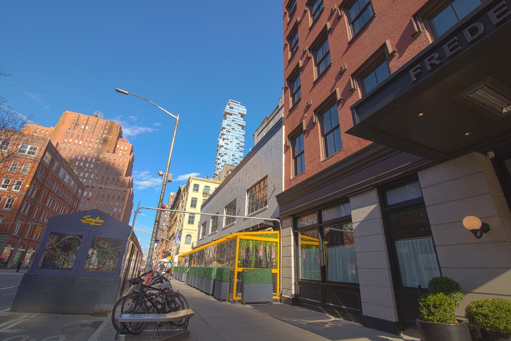 The Frederick Hotel Tribeca, a Small Luxury Hotel — Hotel building in New York City, New York State