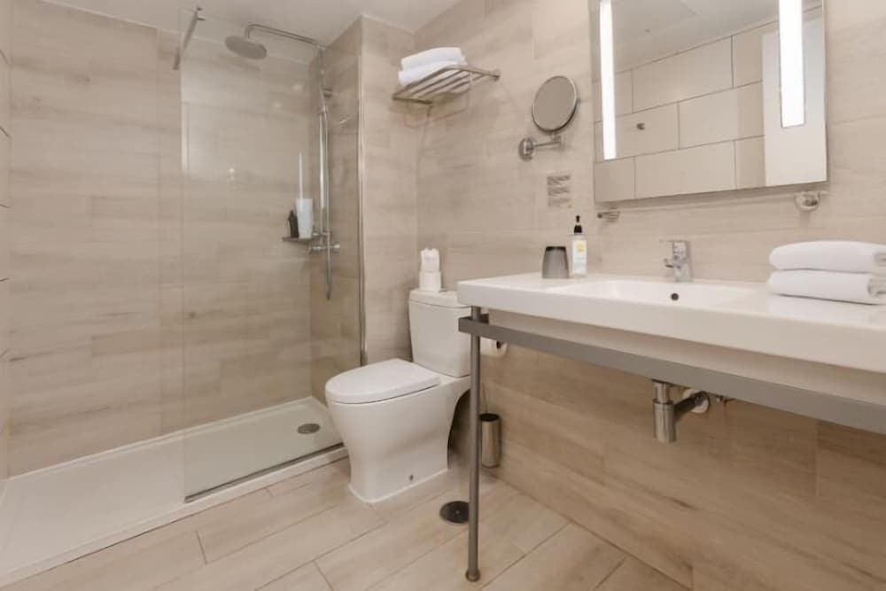 R2 Bahía Kontiki Beach Apartments — Hotel rooms in Puerto del Carmen, Canary Islands