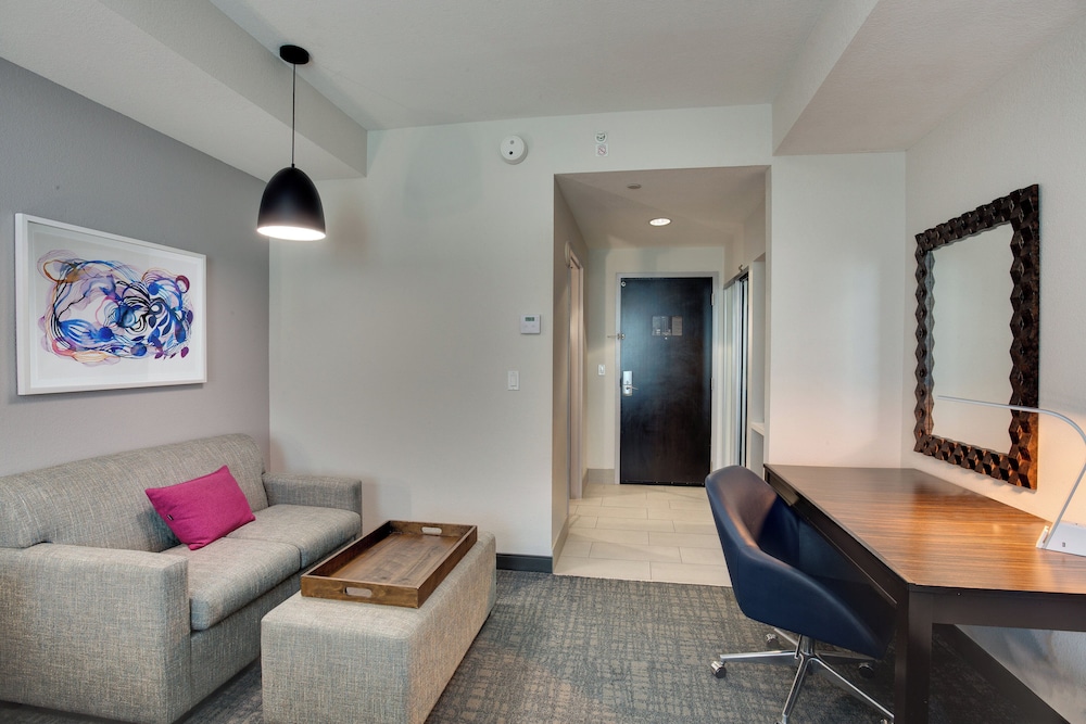 Crowne Plaza Hotel Fort Lauderdale Airport/Cruiseport by IHG — Hotel rooms in Fort Lauderdale, Florida