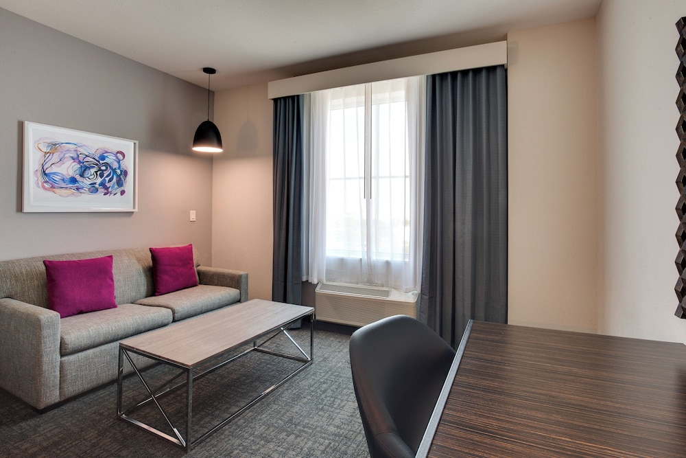 Crowne Plaza Hotel Fort Lauderdale Airport/Cruiseport by IHG — Hotel rooms in Fort Lauderdale, Florida
