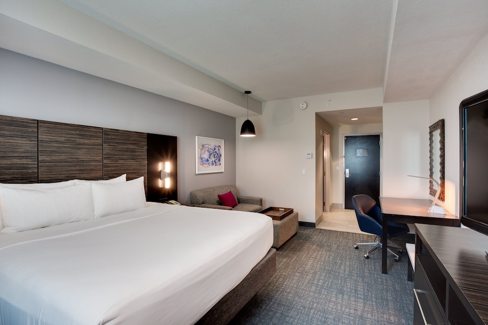 Crowne Plaza Hotel Fort Lauderdale Airport/Cruiseport by IHG — Hotel rooms in Fort Lauderdale, Florida