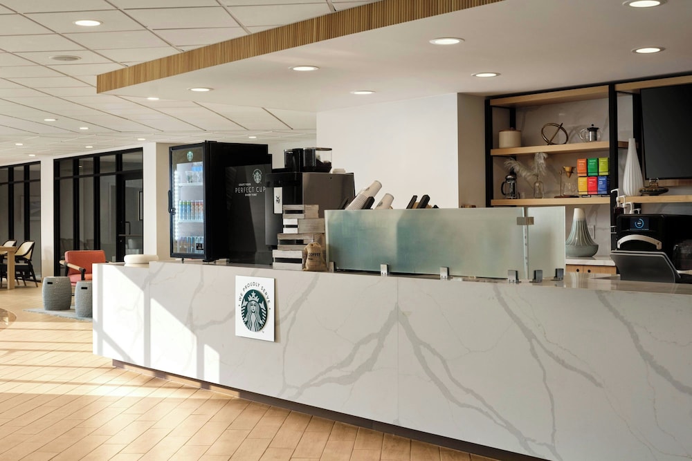 Sheraton Tampa Brandon Hotel — Restaurant & bars in Tampa, Florida