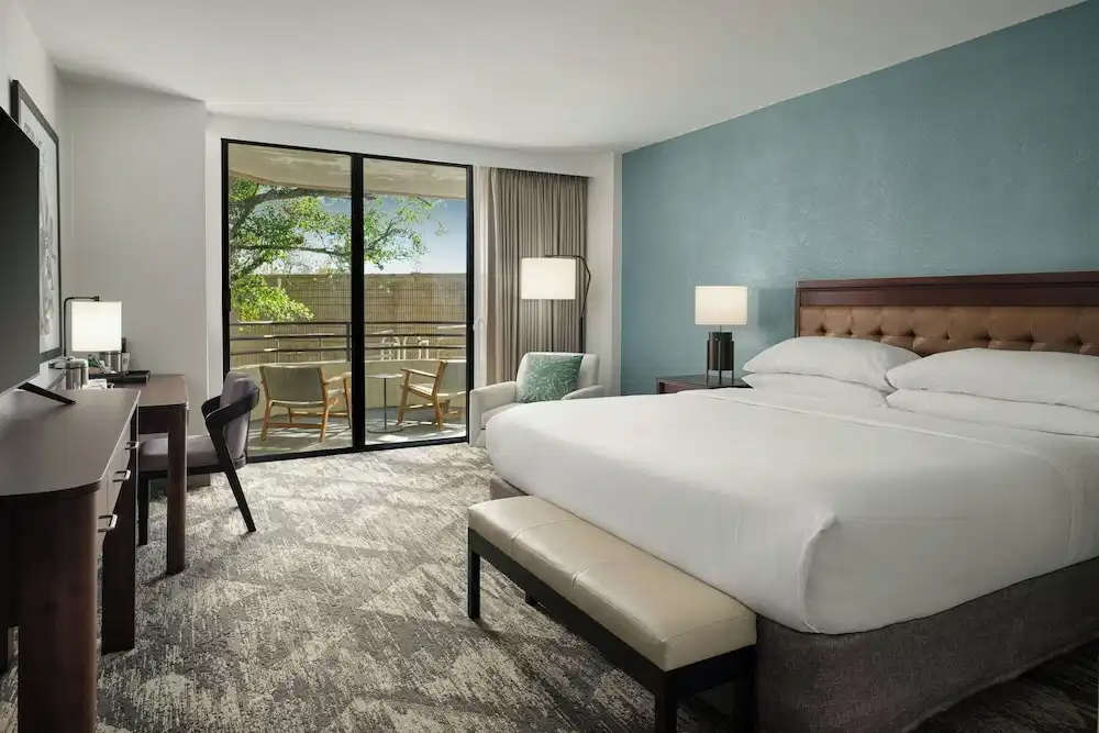 Sheraton Tampa Brandon Hotel — Hotel rooms in Tampa, Florida