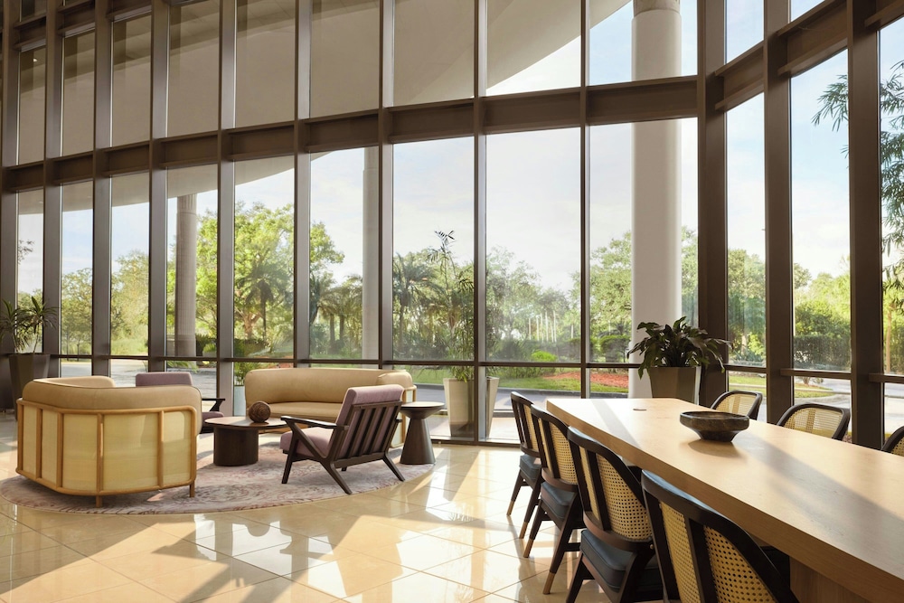 Sheraton Tampa Brandon Hotel — Hotel building in Tampa, Florida