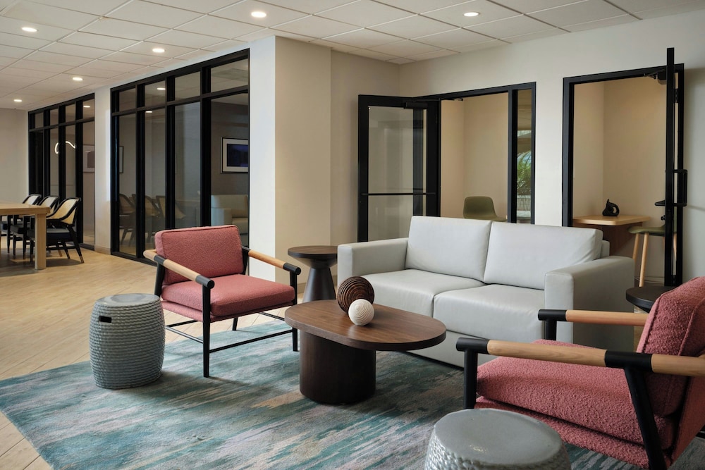 Sheraton Tampa Brandon Hotel — Hotel rooms in Tampa, Florida