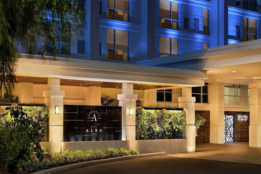 Hotel Alba, Tapestry Collection by Hilton — Hotel building in Tampa, Florida