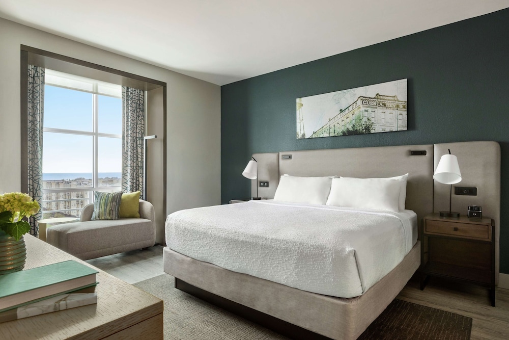 Hotel Alba, Tapestry Collection by Hilton — Hotel rooms in Tampa, Florida