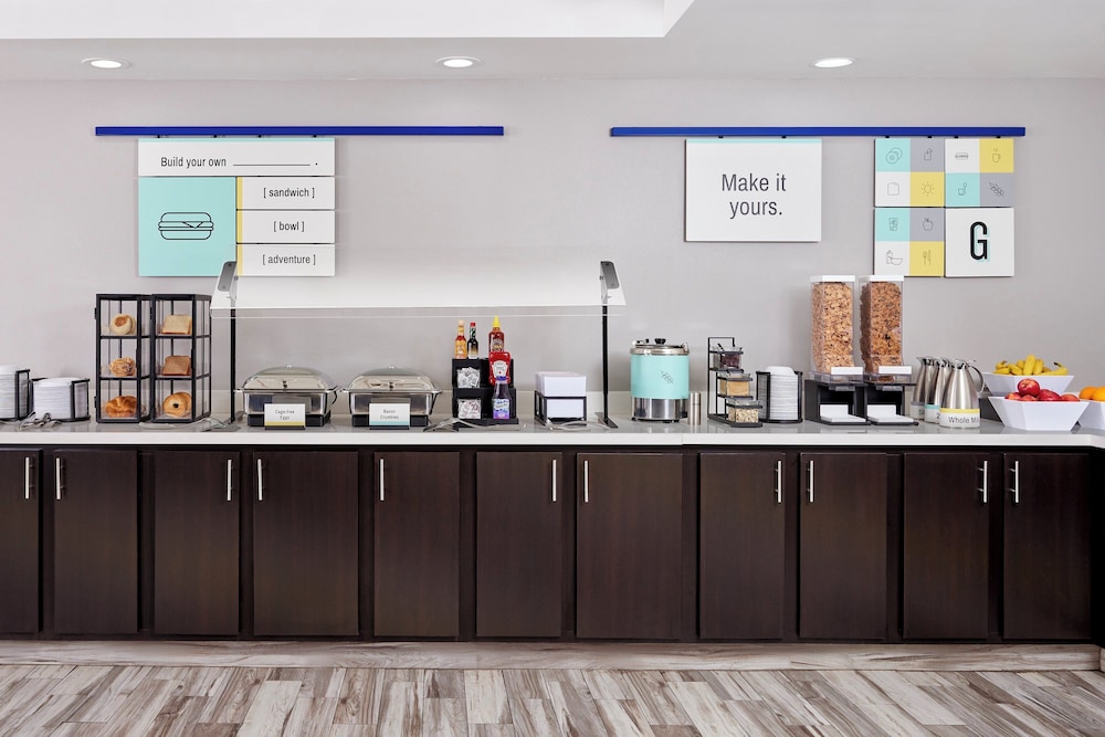 Garner Hotel North Bergen - NYC Gateway by IHG — Restaurant & bars in North Bergen, New York State
