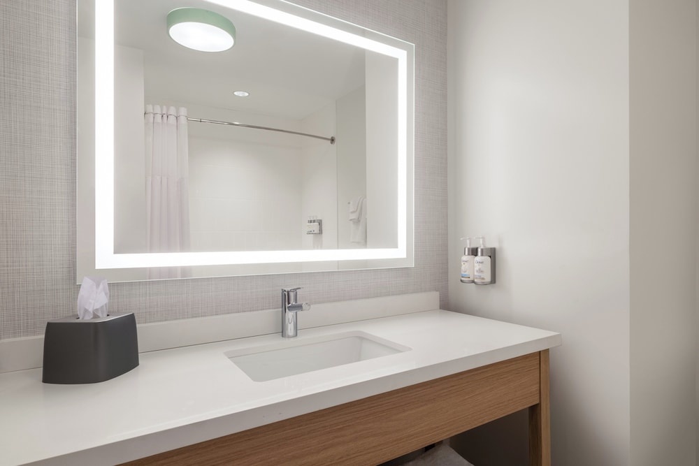Garner Hotel North Bergen - NYC Gateway by IHG — Hotel rooms in North Bergen, New York State