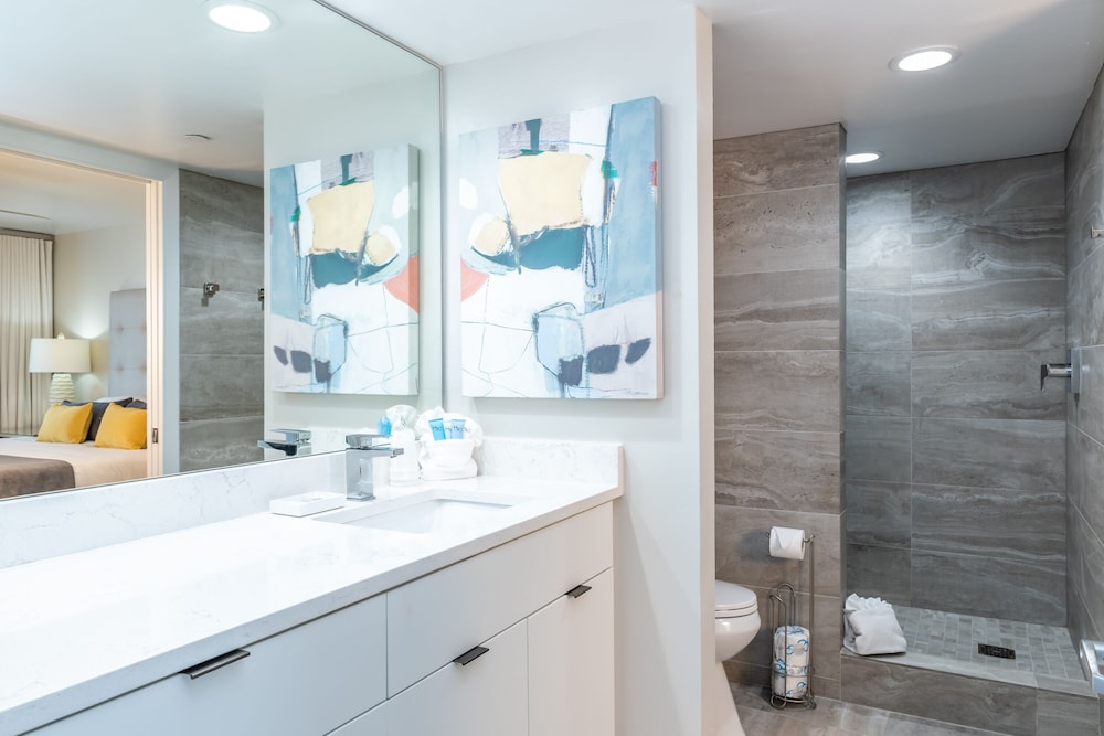 DiamondHead Beach Resort — Hotel rooms in Fort Myers Beach, Florida