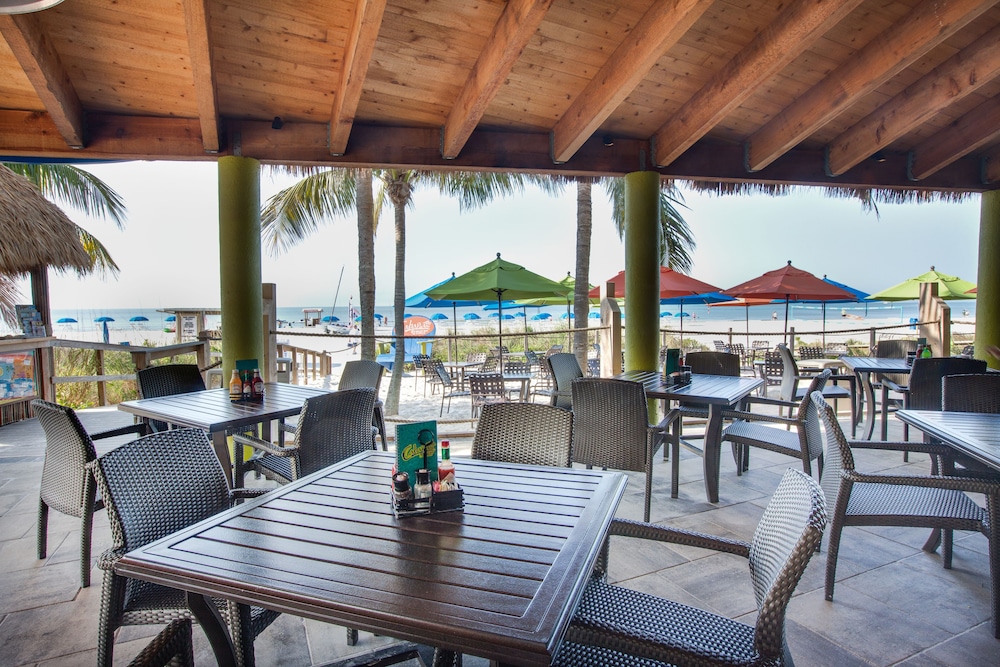 DiamondHead Beach Resort — Restaurant & bars in Fort Myers Beach, Florida