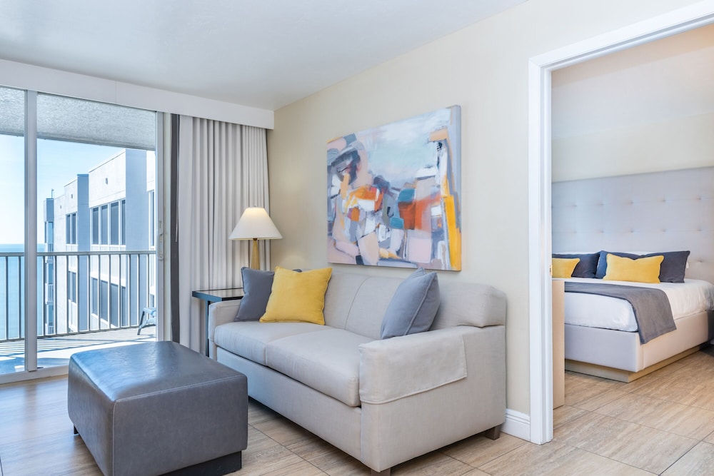 DiamondHead Beach Resort — Hotel rooms in Fort Myers Beach, Florida