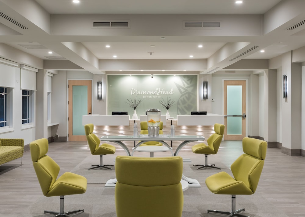 DiamondHead Beach Resort — Hotel building in Fort Myers Beach, Florida
