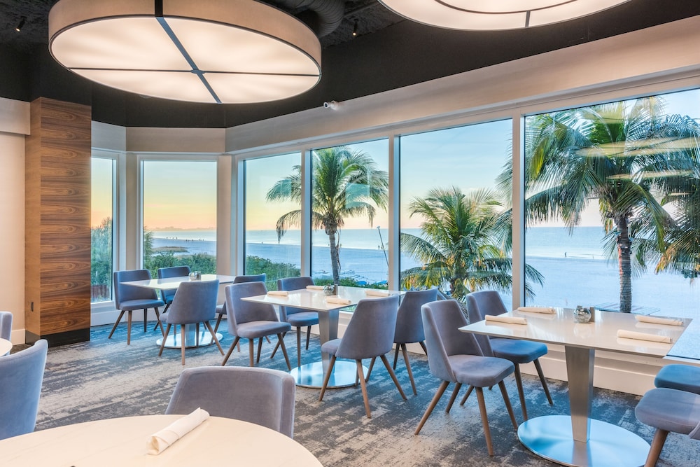 DiamondHead Beach Resort — Restaurant & bars in Fort Myers Beach, Florida