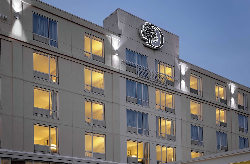 DoubleTree by Hilton Hotel Boston Bayside — Hotel building in Boston, Massachusetts