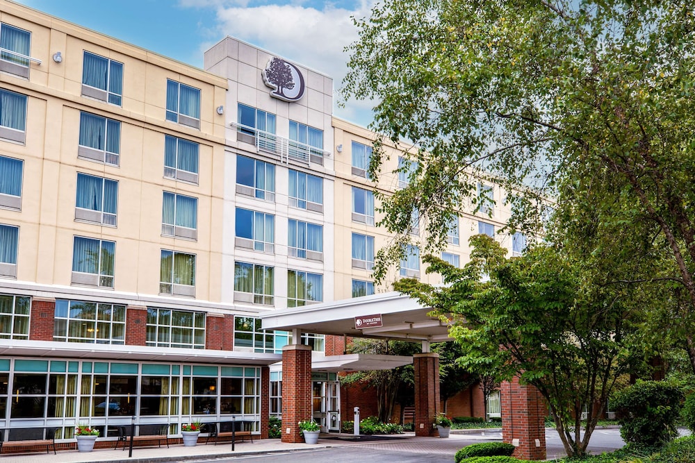 DoubleTree by Hilton Hotel Boston Bayside — Main photo in Boston, Massachusetts