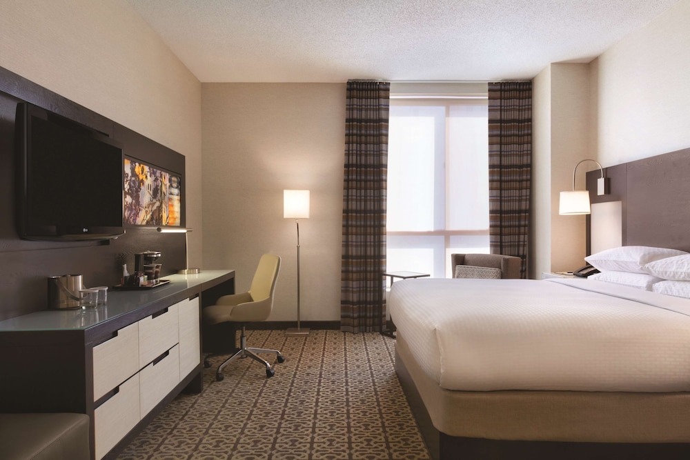 DoubleTree by Hilton Boston - Downtown — Hotel rooms in Boston, Massachusetts