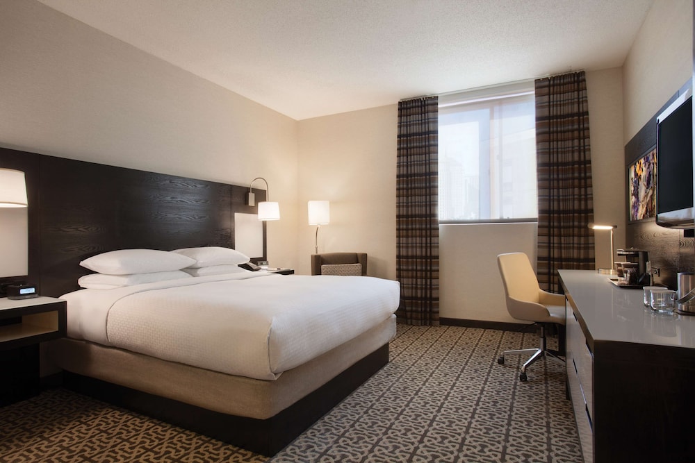DoubleTree by Hilton Boston - Downtown — Hotel rooms in Boston, Massachusetts